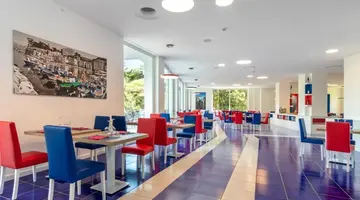 METROPOLE HOTEL