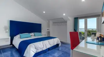 METROPOLE HOTEL