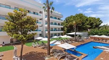 Metropolitan JUKA Playa Aparthotel