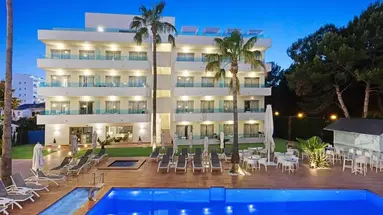 Metropolitan JUKA Playa Aparthotel