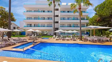 Metropolitan JUKA Playa Aparthotel