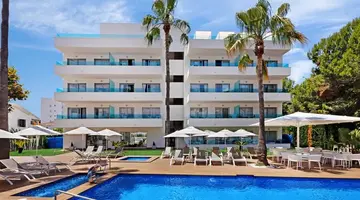 Metropolitan JUKA Playa Aparthotel