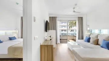 Metropolitan JUKA Playa Aparthotel