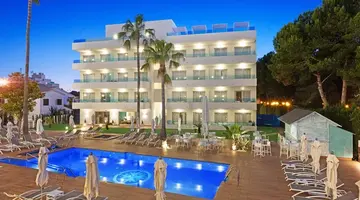 Metropolitan JUKA Playa Aparthotel