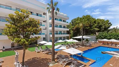 Metropolitan JUKA Playa Aparthotel