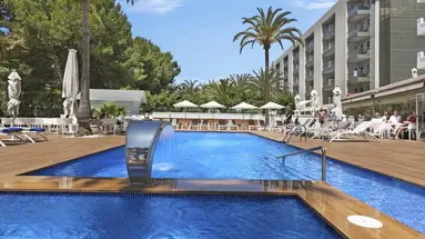 Metropolitan Playa Hotel