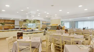 Metropolitan Playa Hotel