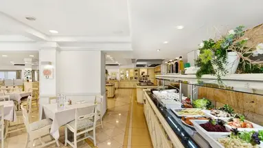 Metropolitan Playa Hotel