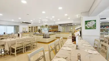 Metropolitan Playa Hotel