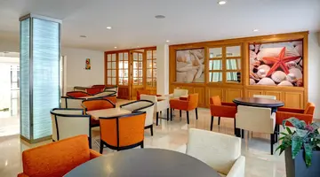 Metropolitan Playa Hotel