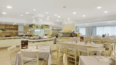 Metropolitan Playa Hotel