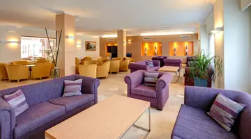 Metropolitan Playa Hotel