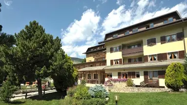 Meublč Sci Sport Hotel &