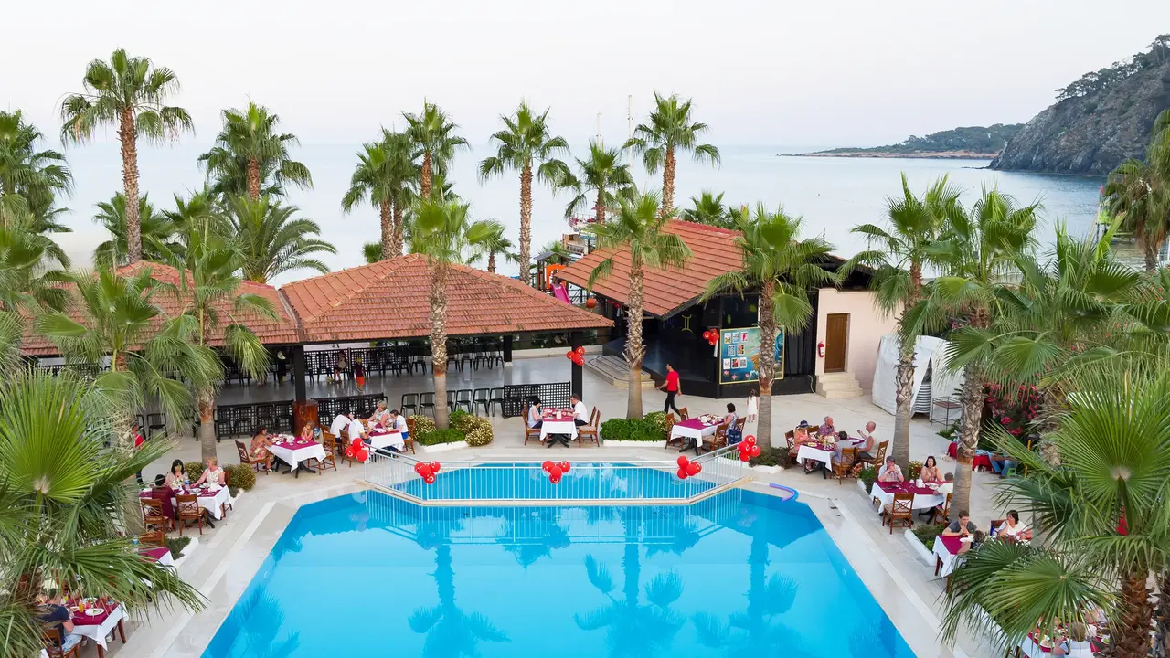 MG CLUB AKMAN BEACH HOTEL