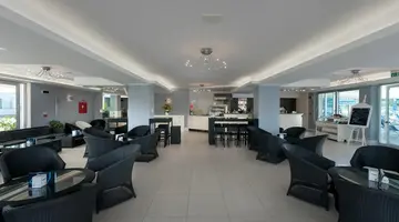 MIAMI HOTEL