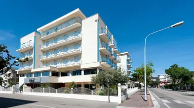 MIAMI HOTEL