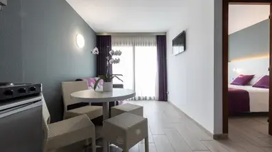 Miami Park Aparthotel