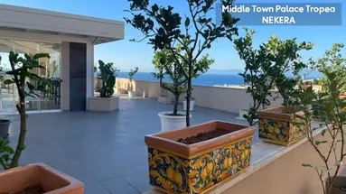 MIDDLE TOWN PALACE