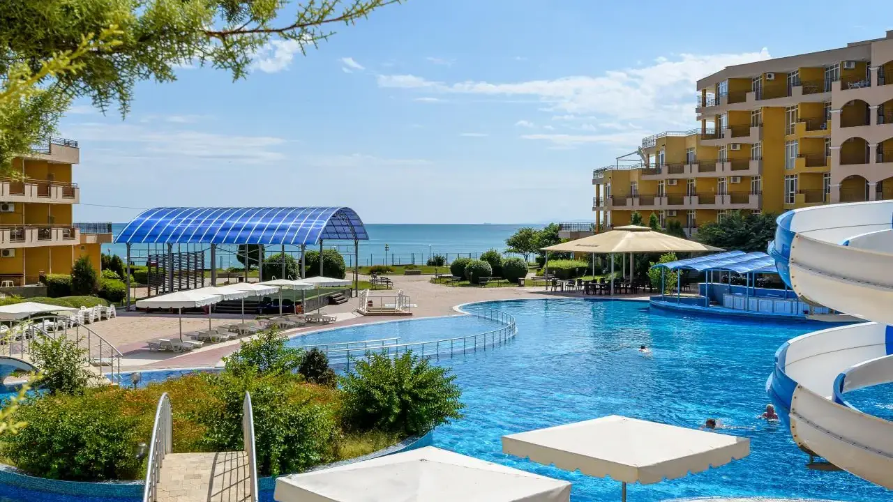 MIDIA FAMILY RESORT