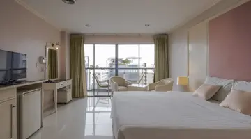 MIKE BEACH RESORT