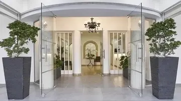 Mikes Kanarium City Hotel