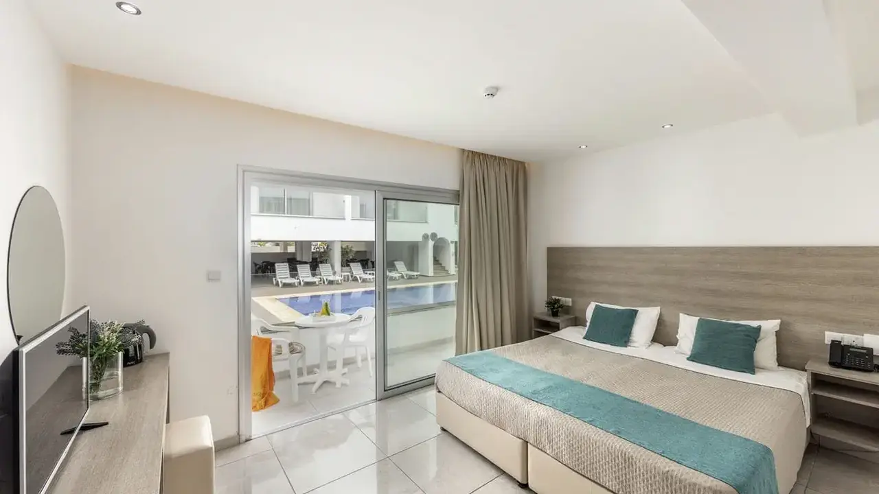 MILEA HOTEL