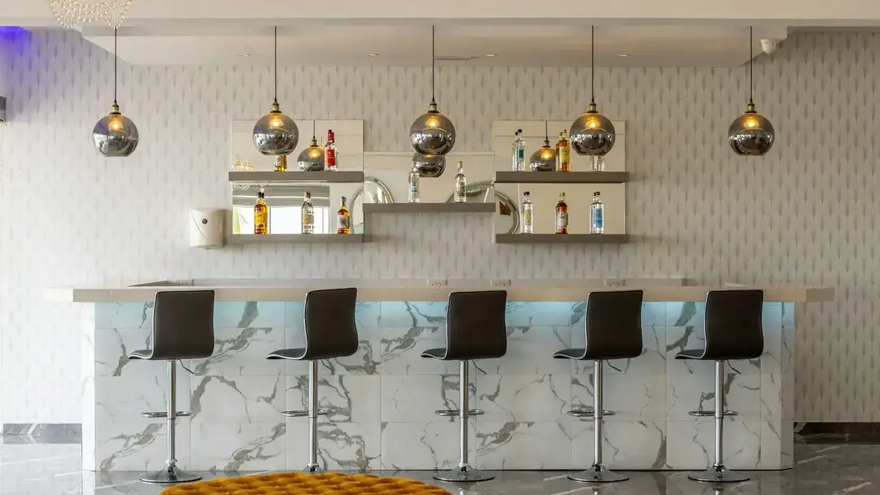 MILEA HOTEL