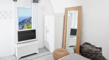 MILL HOUSES ELEGANT SUITES