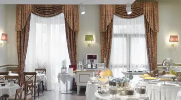 MILTON HOTEL