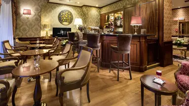 MILTON HOTEL