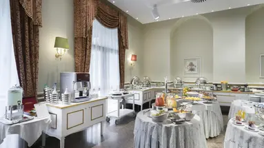 MILTON HOTEL