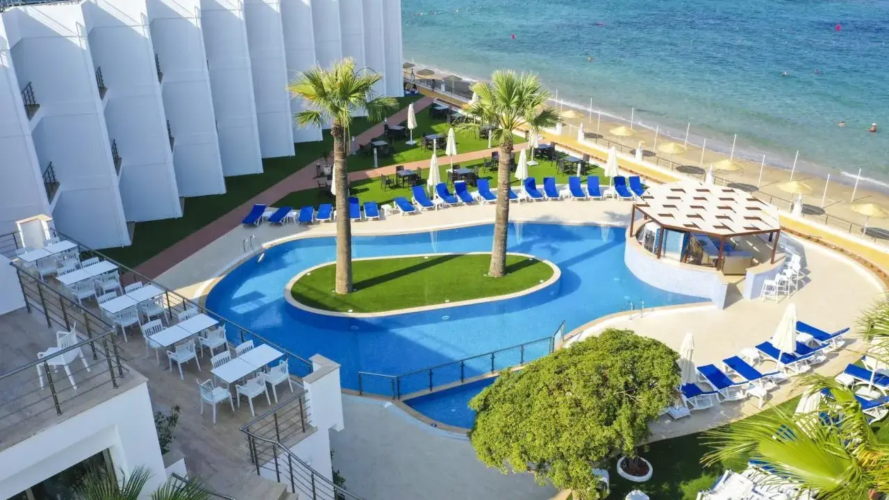 MIMOZA BEACH HOTEL