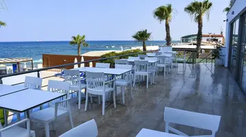 MIMOZA BEACH HOTEL