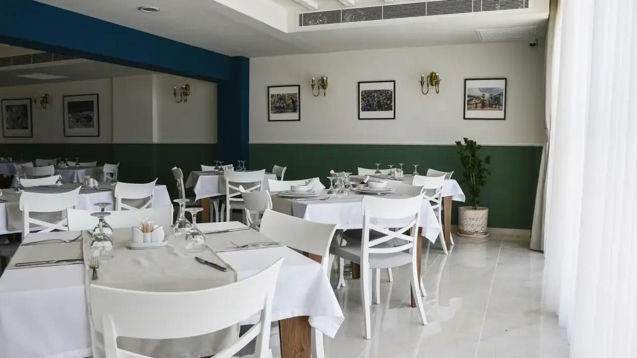 MIMOZA BEACH HOTEL