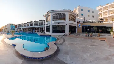 Minamark Beach Resort