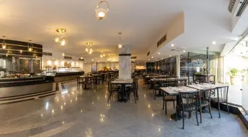 Minamark Beach Resort