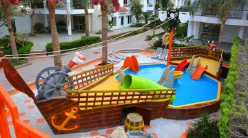 Minamark Beach Resort