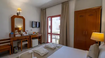 Minamark Beach Resort