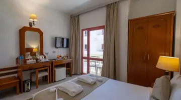 Minamark Beach Resort