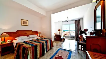 Minamark Beach Resort
