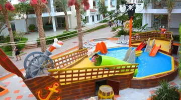 Minamark Beach Resort
