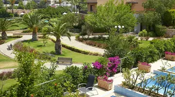 Minoa Palace Resort