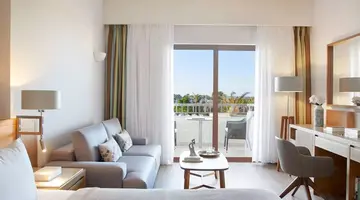 Minoa Palace Resort