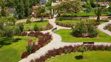 MINOA PALACE RESORT