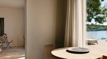 MINOS BEACH ART HOTEL