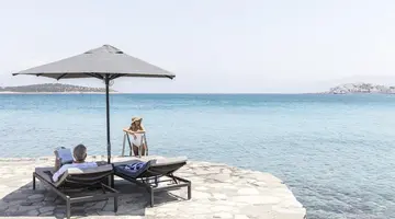 Minos Beach Art Hotel
