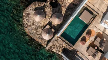 MINOS BEACH ART HOTEL