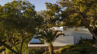 MINOS BEACH ART HOTEL