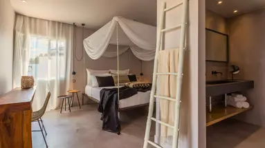 MINOS BEACH ART HOTEL