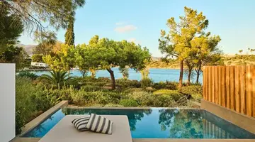 Minos Beach Art Hotel